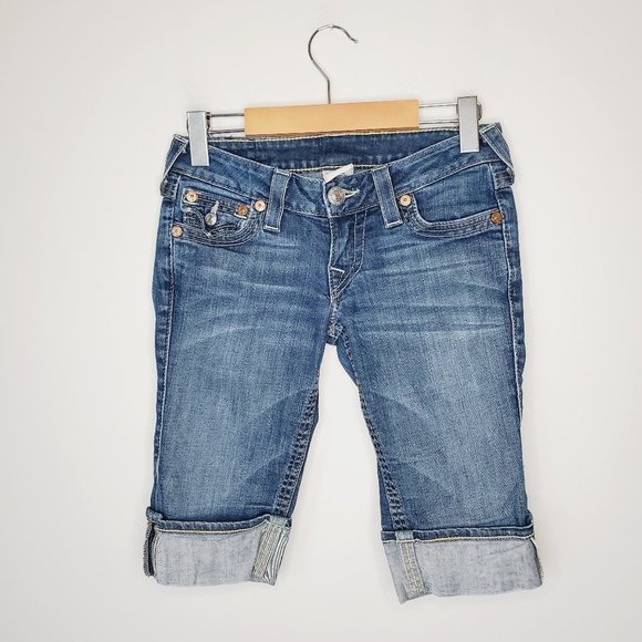 True Religion Bermuda Jean Shorts Size 25 – Light Wash Folded Cuff - Picture 3 of 9